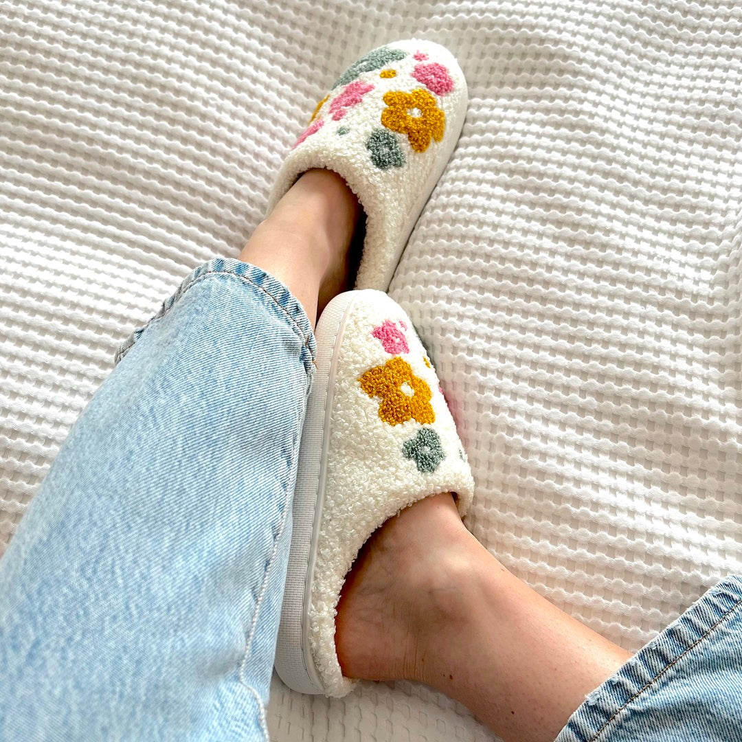 Livia Flower Slippers - Buy 1 Get 1 Free