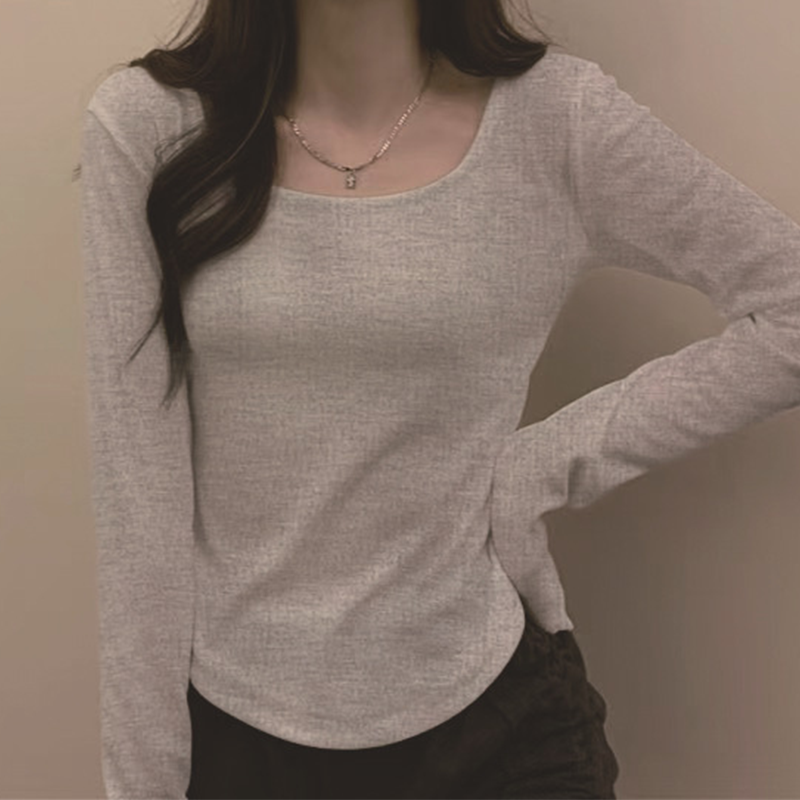 Essential Scoop Neck Long Sleeve Top