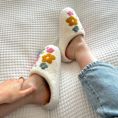 Livia Flower Slippers - Buy 1 Get 1 Free