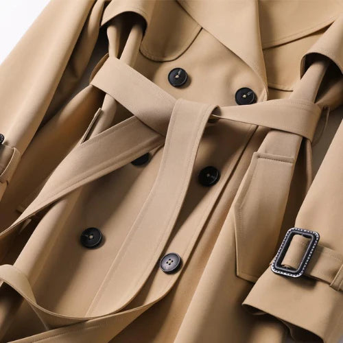 Coat with double buttons